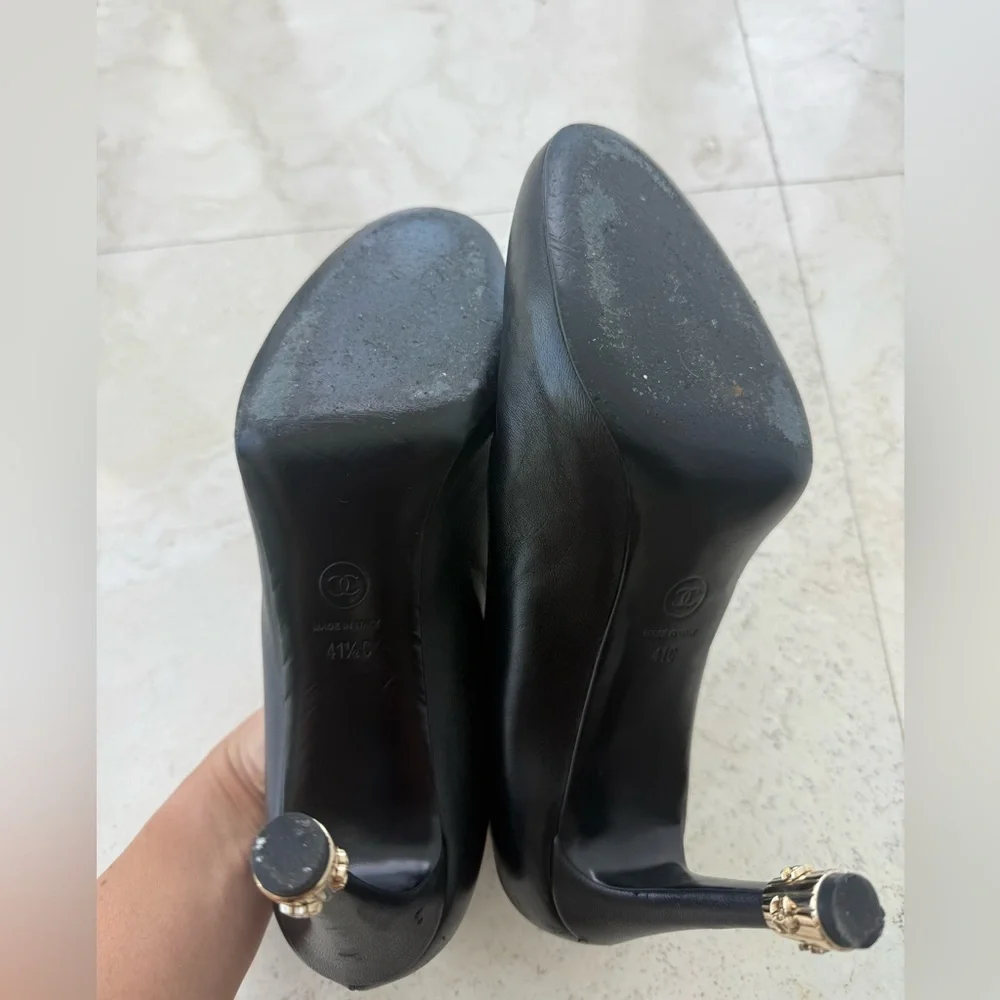 CHANEL Mary Jane Black Heels - Picture 6 of 8